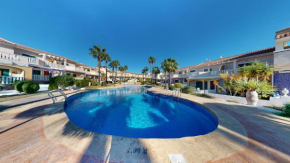 Quiet and Sunny apartment with swimming pool